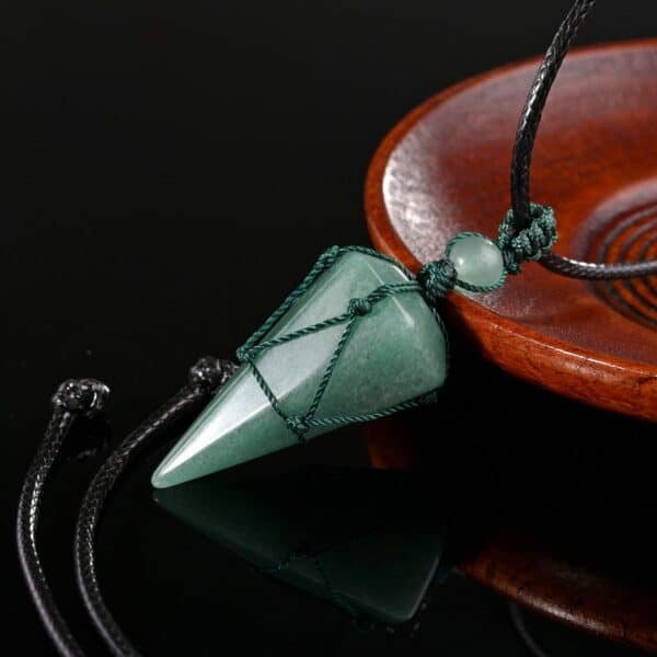 healing crystal pendant green aventurine