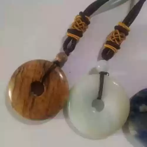 donut crystal pendant