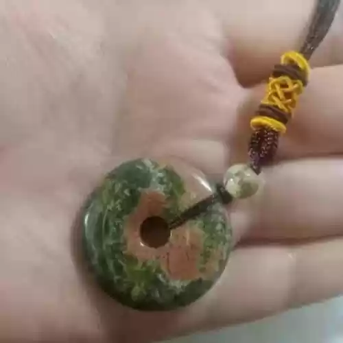 donut crystal pendant