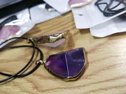 Natural crystal cut pyramid gilt edge Pendant